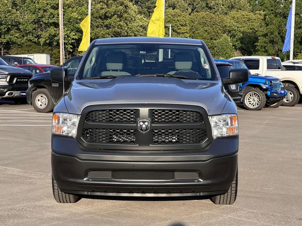 New 2024 Ram 1500 Classic TRADESMAN CREW CAB 4X4 5'7 BOX Pickup