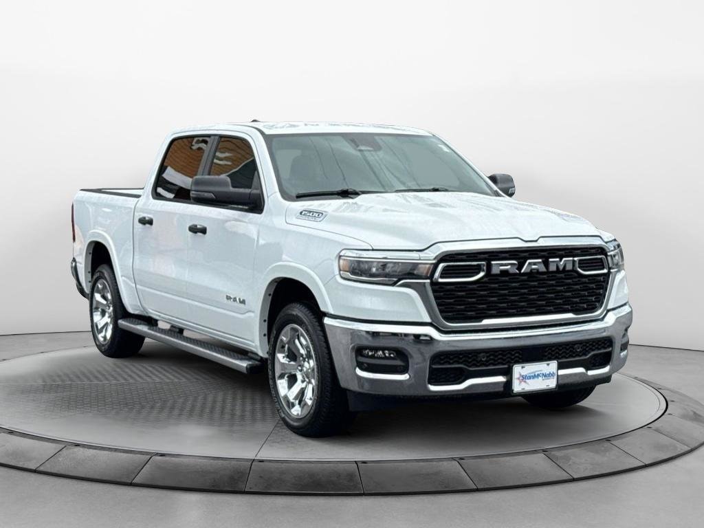 New 2026 Ram 1500 BIG HORN CREW CAB 4X4 5'7 BOX Pickup