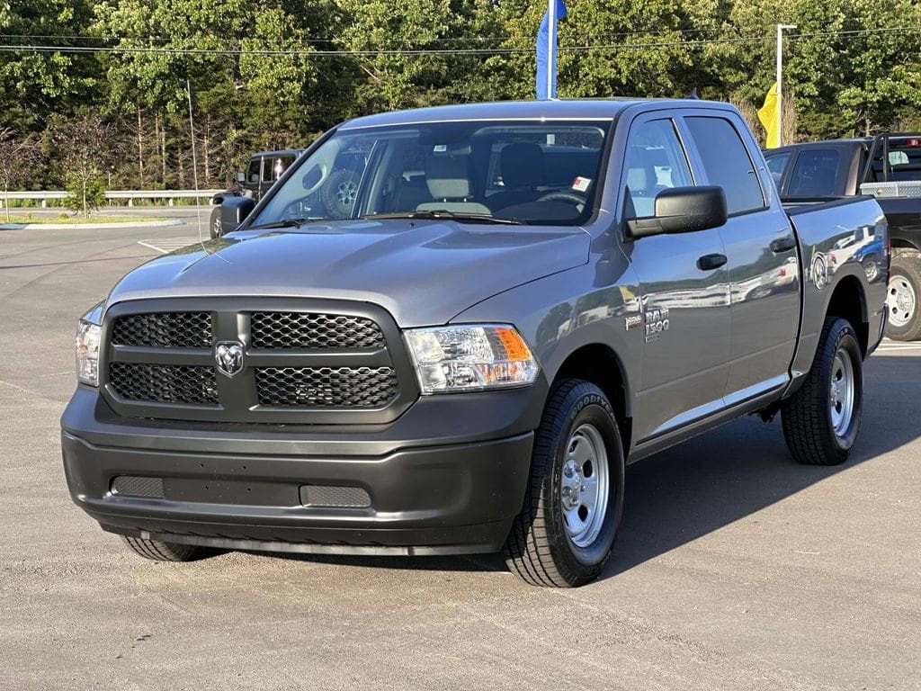 New 2024 Ram 1500 Classic TRADESMAN CREW CAB 4X4 5'7 BOX Pickup