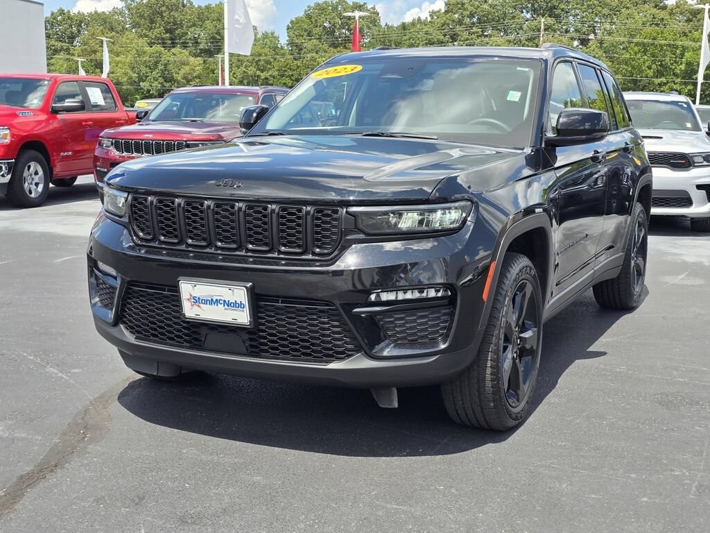 Used 2023 Jeep Grand Cherokee Limited SUV