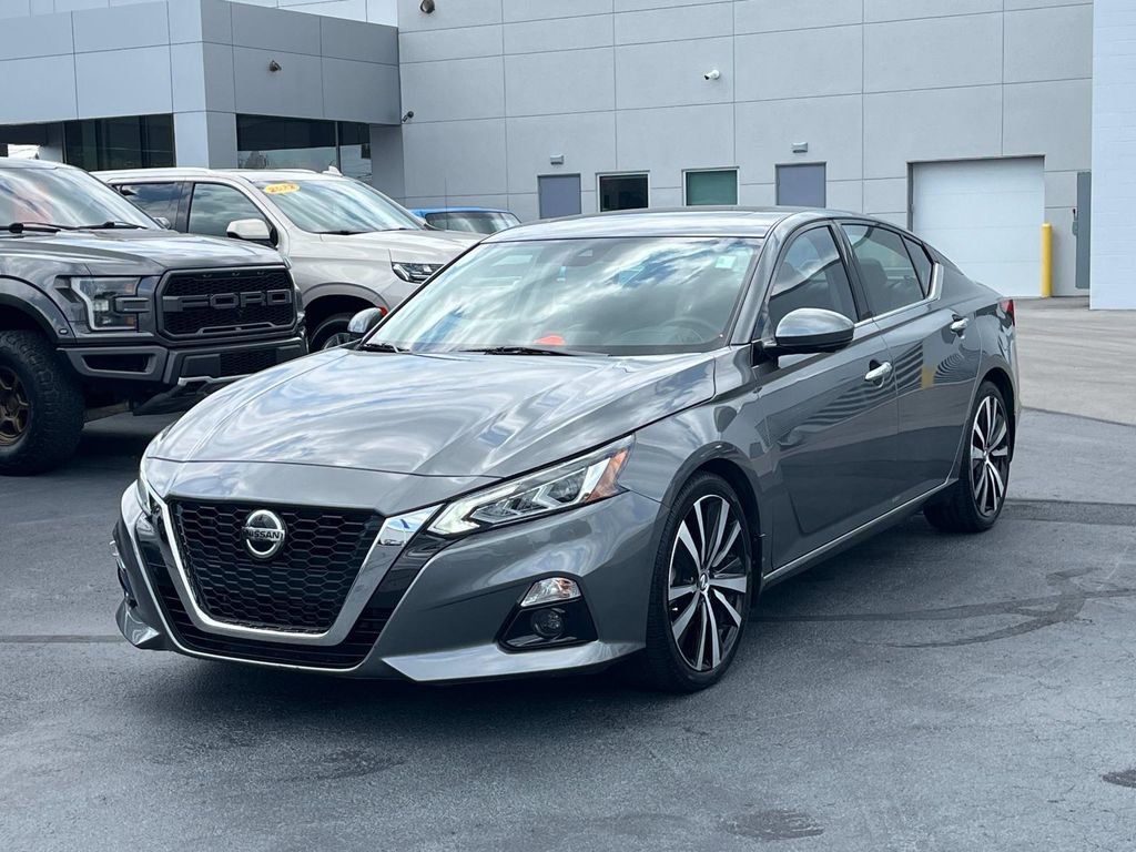 2020 Nissan Altima 2.5 Platinum photo 3