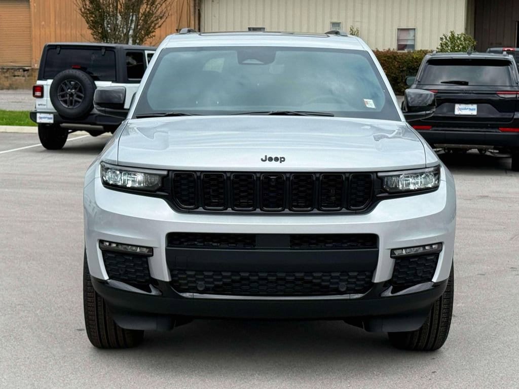 New 2025 Jeep Grand Cherokee L LIMITED 4X4 Sport Utility