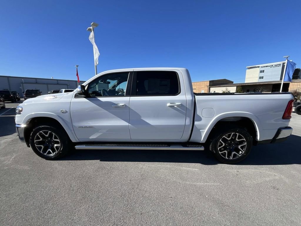 New 2026 Ram 1500 LARAMIE CREW CAB 4X4 5'7 BOX Pickup