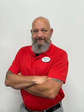 Staff member Michael Thompson from ID_ab1f0d2a5eba