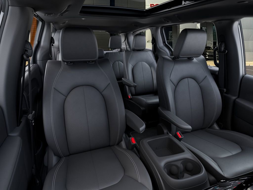 2026 Chrysler Pacifica Select - Photo 16