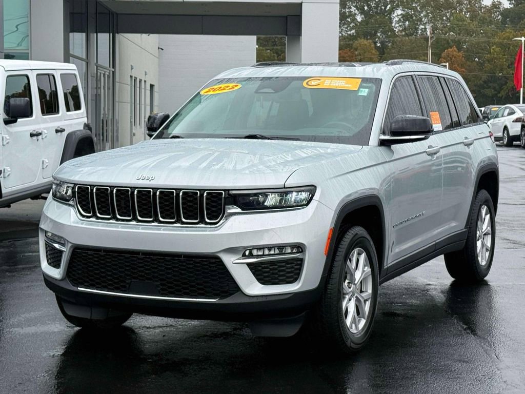 2022 Jeep Grand Cherokee Limited photo 3