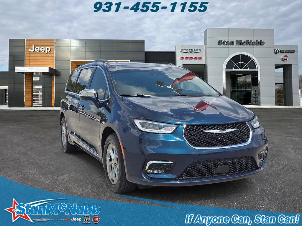 Used 2022 Chrysler Pacifica Limited Van Passenger Van