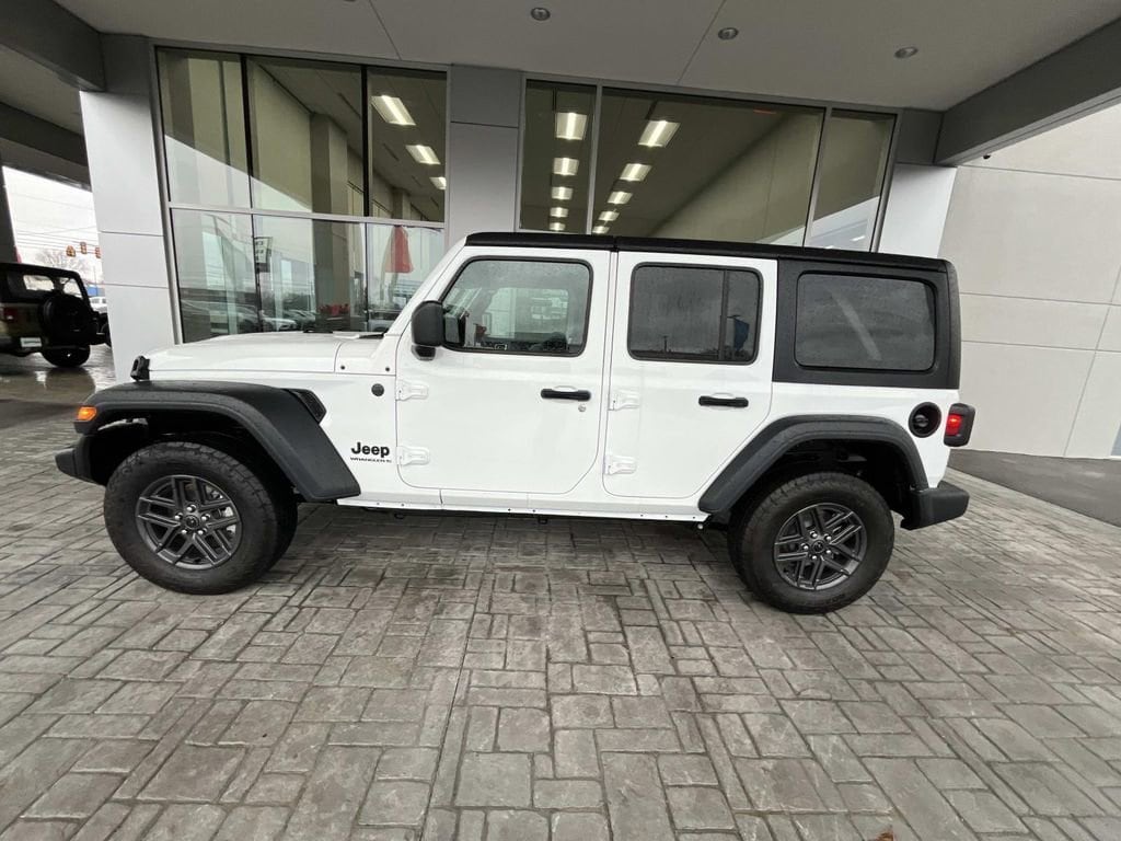 New 2026 Jeep Wrangler 4-DOOR SPORT S Sport Utility