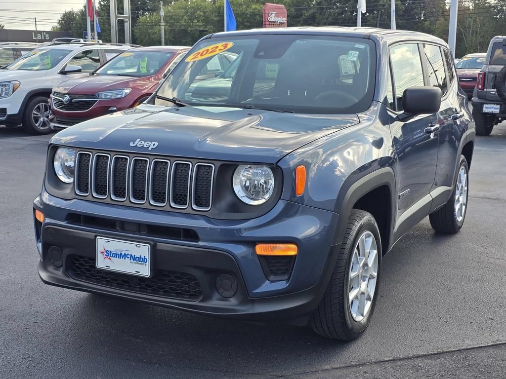 Used 2023 Jeep Renegade Latitude SUV