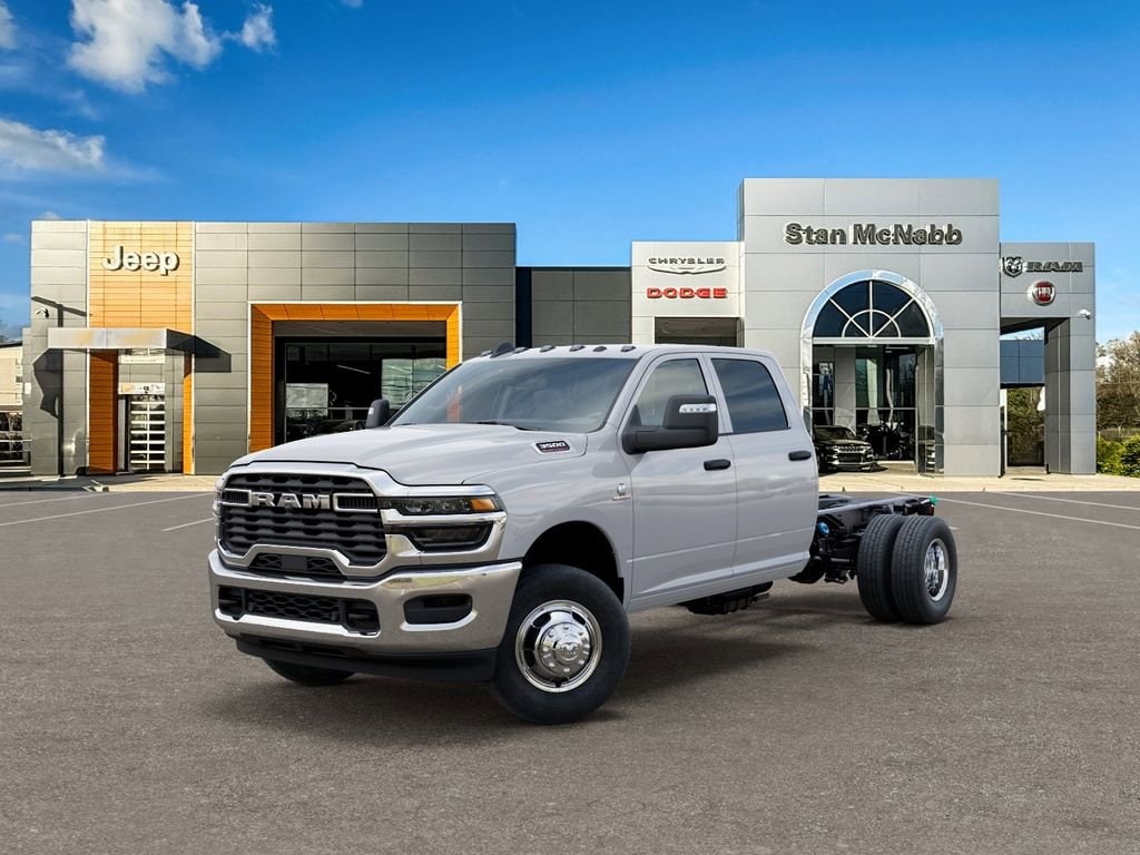 2026 RAM 3500 Tradesman 4X4 Crew Cab's photo