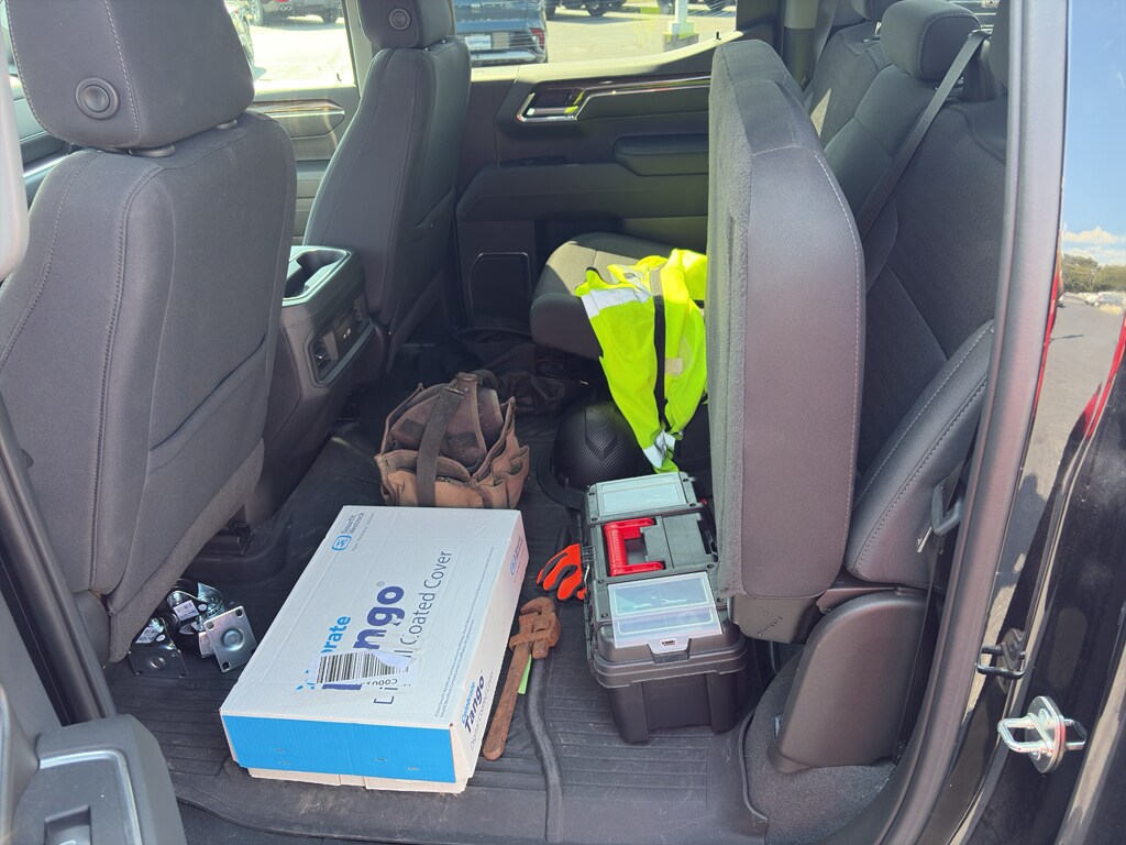 2023 Chevrolet Silverado 1500 LT photo 4