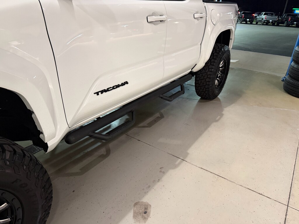 2024 Toyota Tacoma TRD Sport photo 3