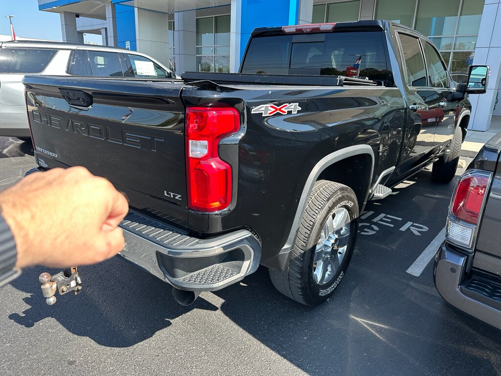 2021 Chevrolet Silverado 3500HD LTZ photo 3