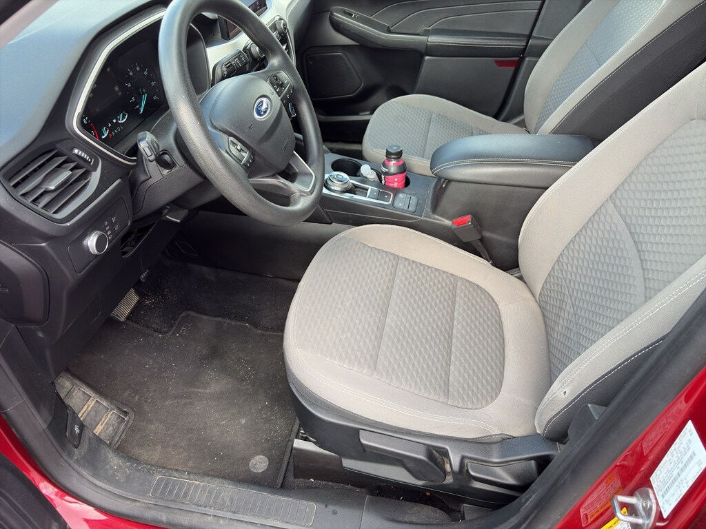 2021 Ford Escape SE photo 4