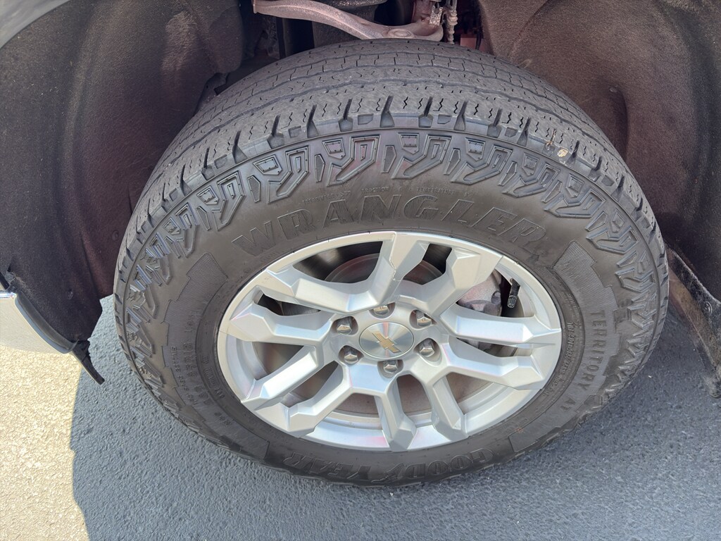 Used 2023 Chevrolet Silverado LT Crew Cab