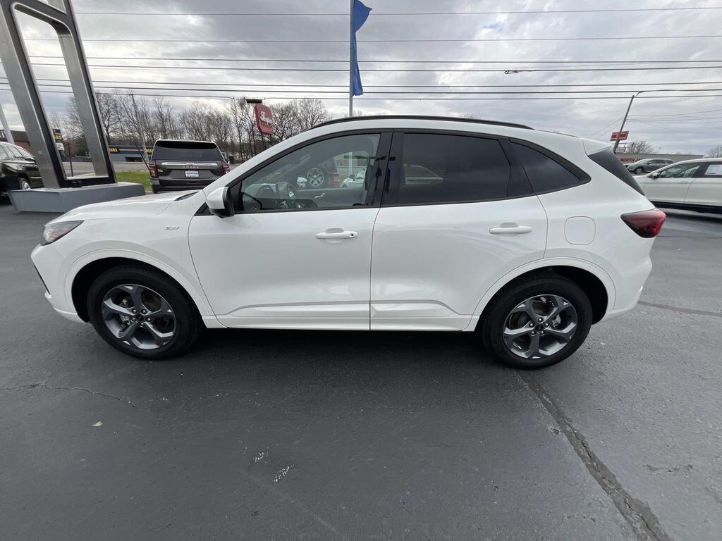 Used 2023 Ford Escape ST-Line Select SUV