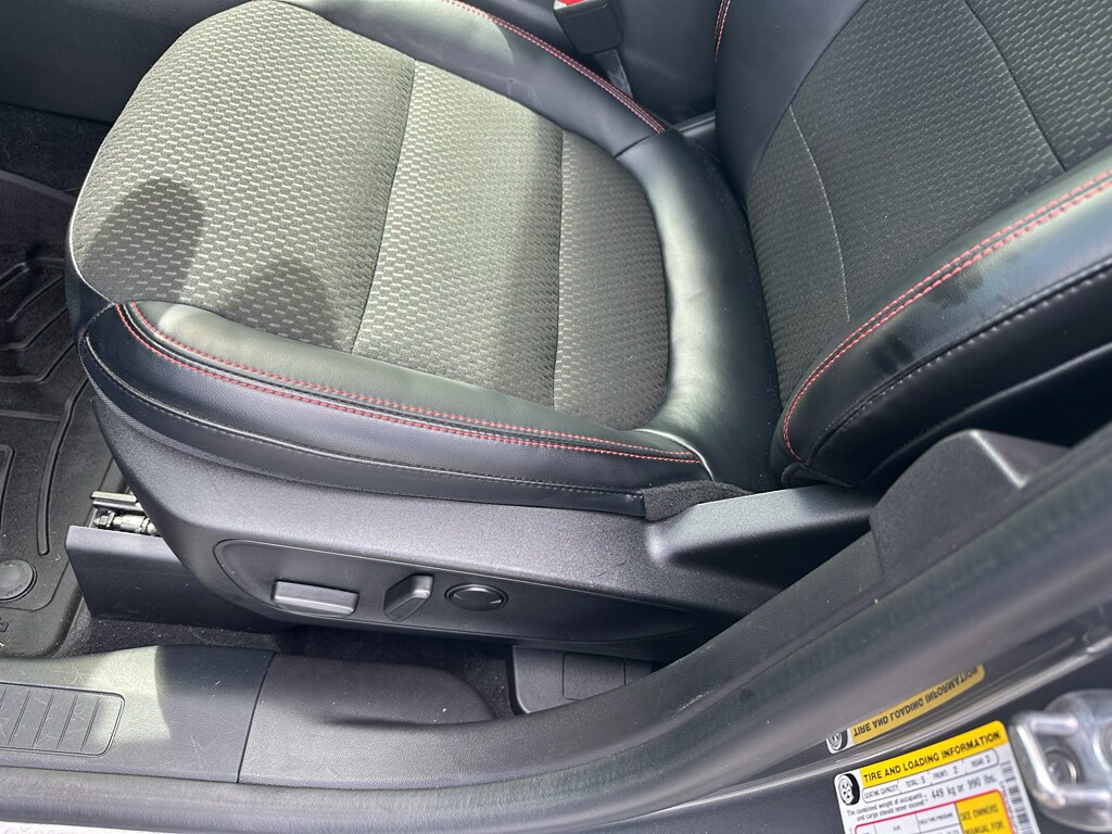 2023 Ford Escape ST-Line Elite photo 4
