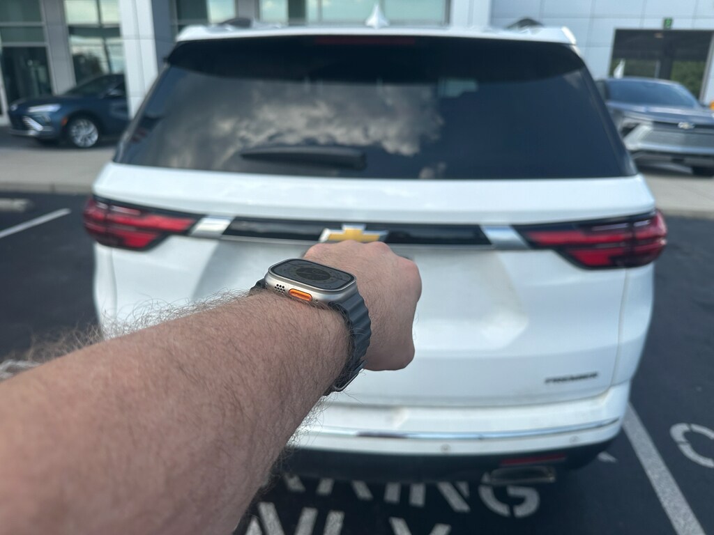 2023 Chevrolet Traverse Premier photo 3