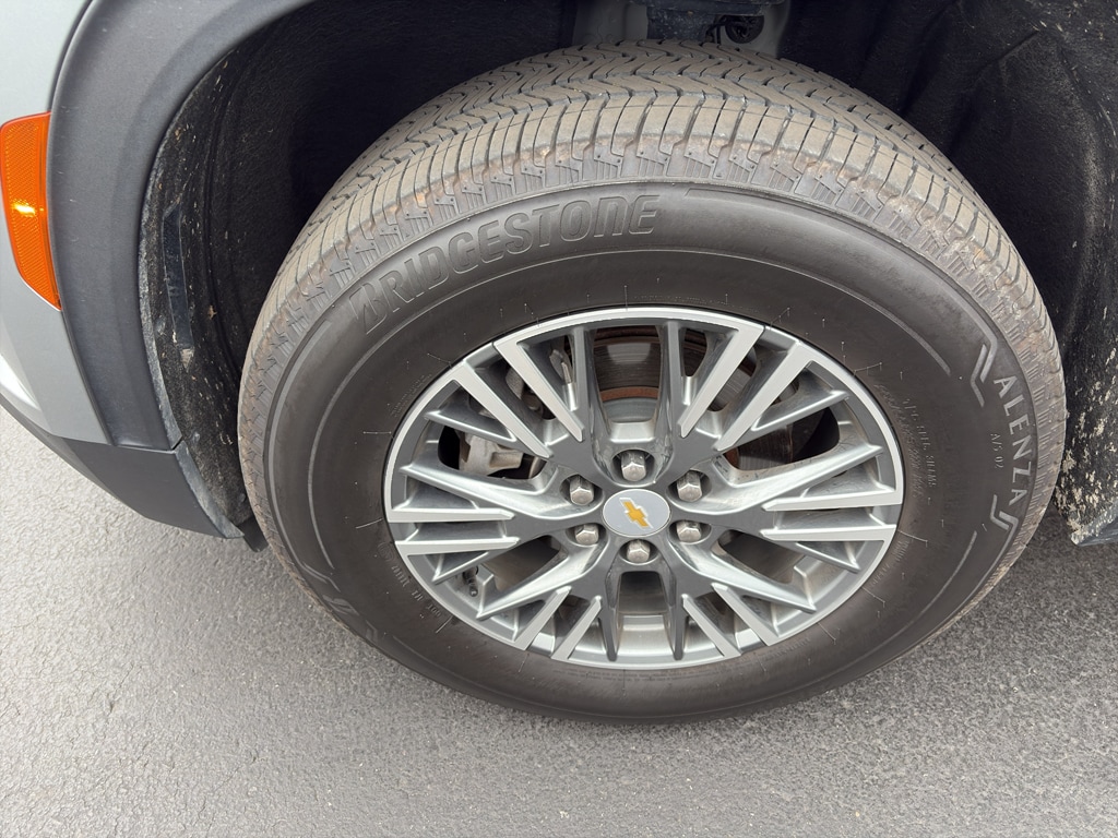 Certified 2024 Chevrolet Traverse FWD LT Sport Utility