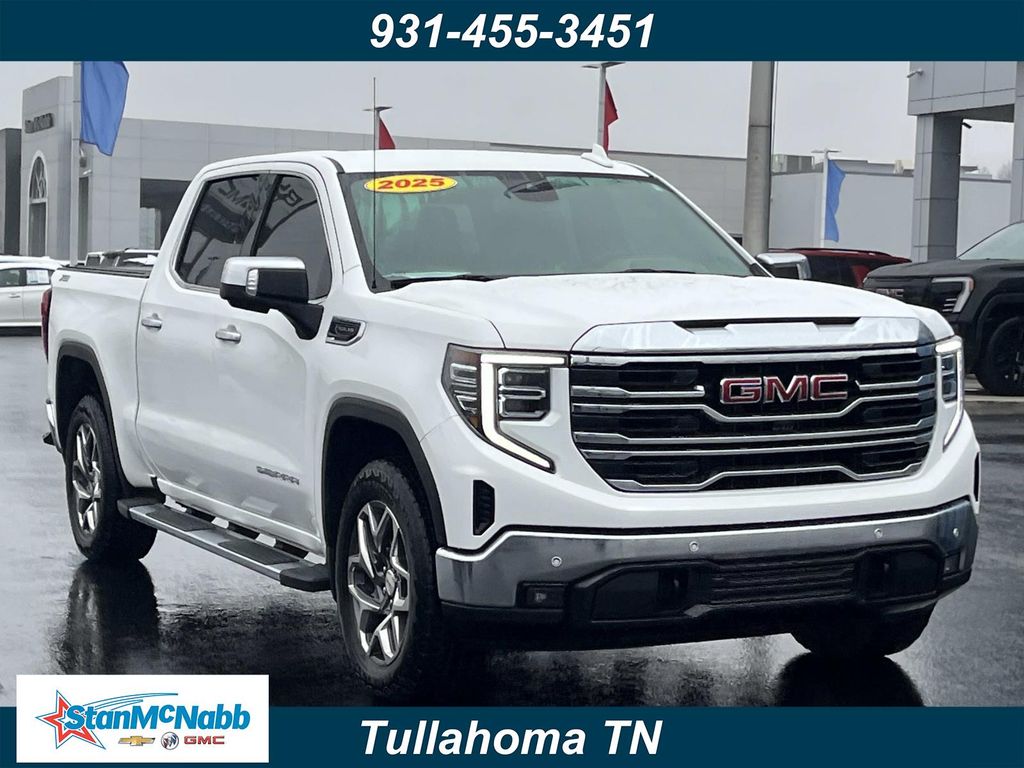 2025 GMC Sierra SLT's photo