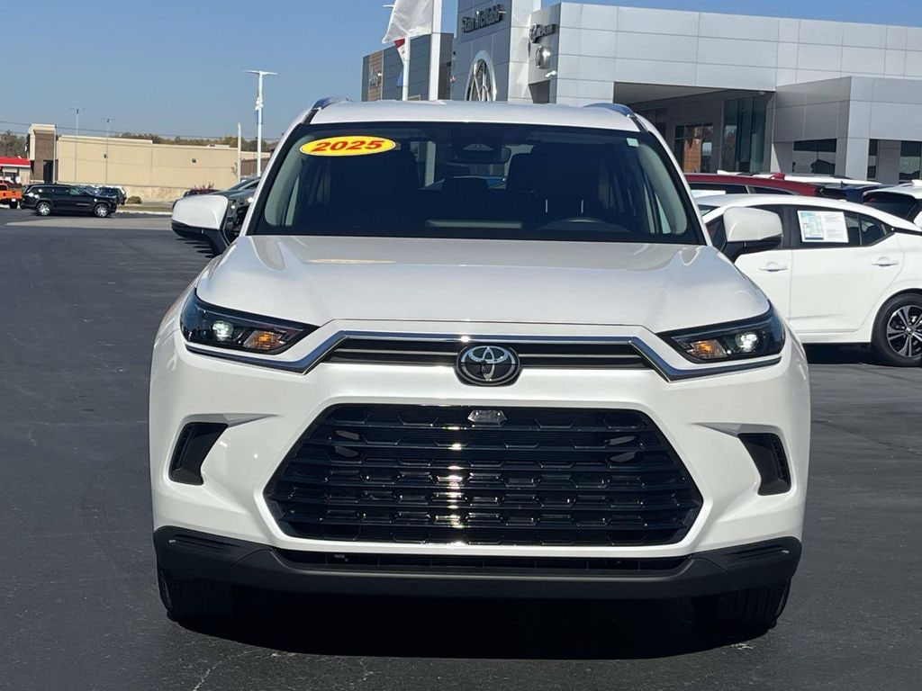 Used 2025 Toyota Grand Highlander XLE Sport Utility