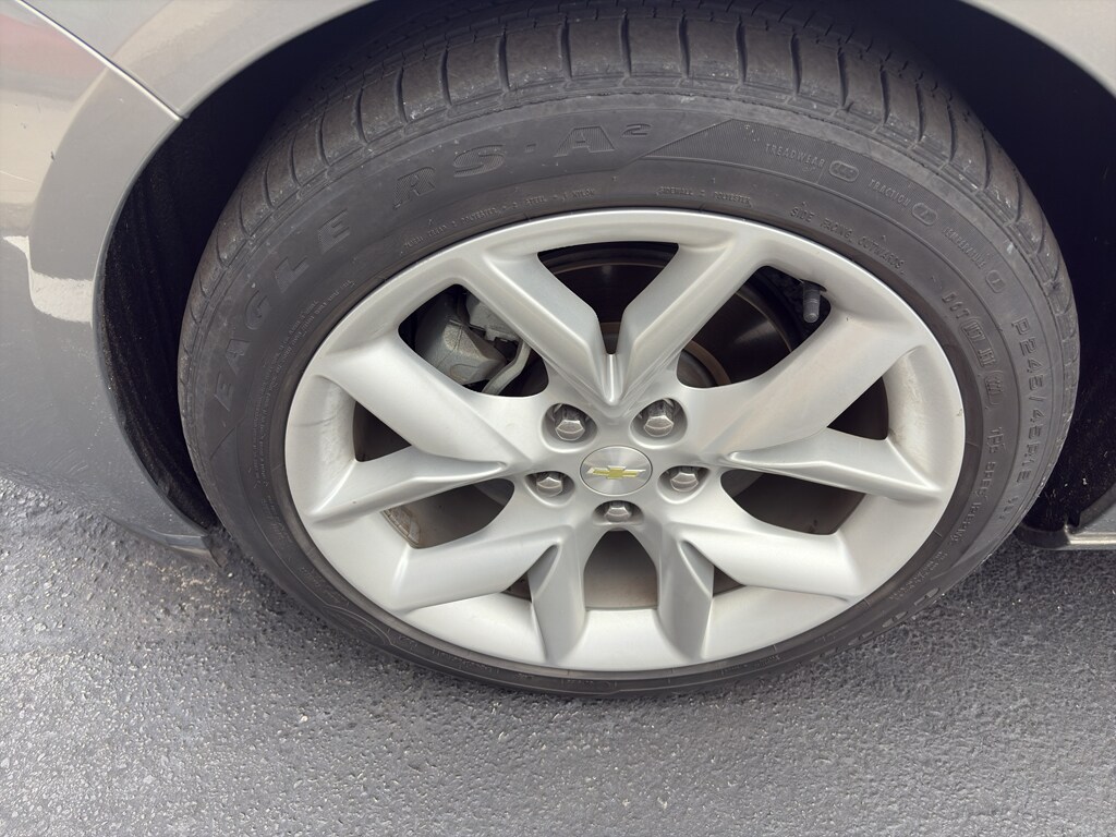 Used 2017 Chevrolet Impala LT Sedan