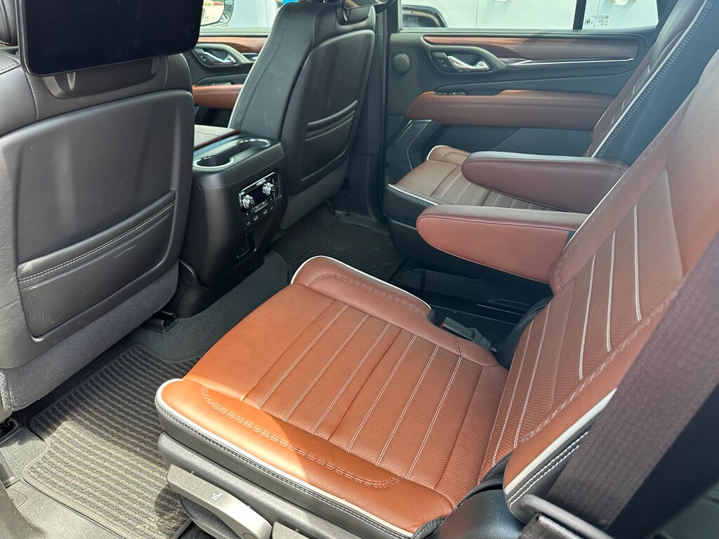 2024 Gmc Yukon Denali Ultimate photo 3