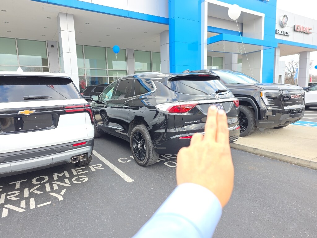 Used 2024 Buick Enclave Essence Sport Utility