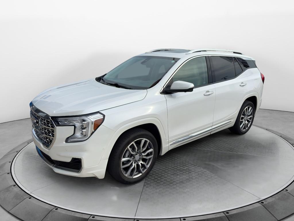 2023 GMC Terrain Denali AWD's photo