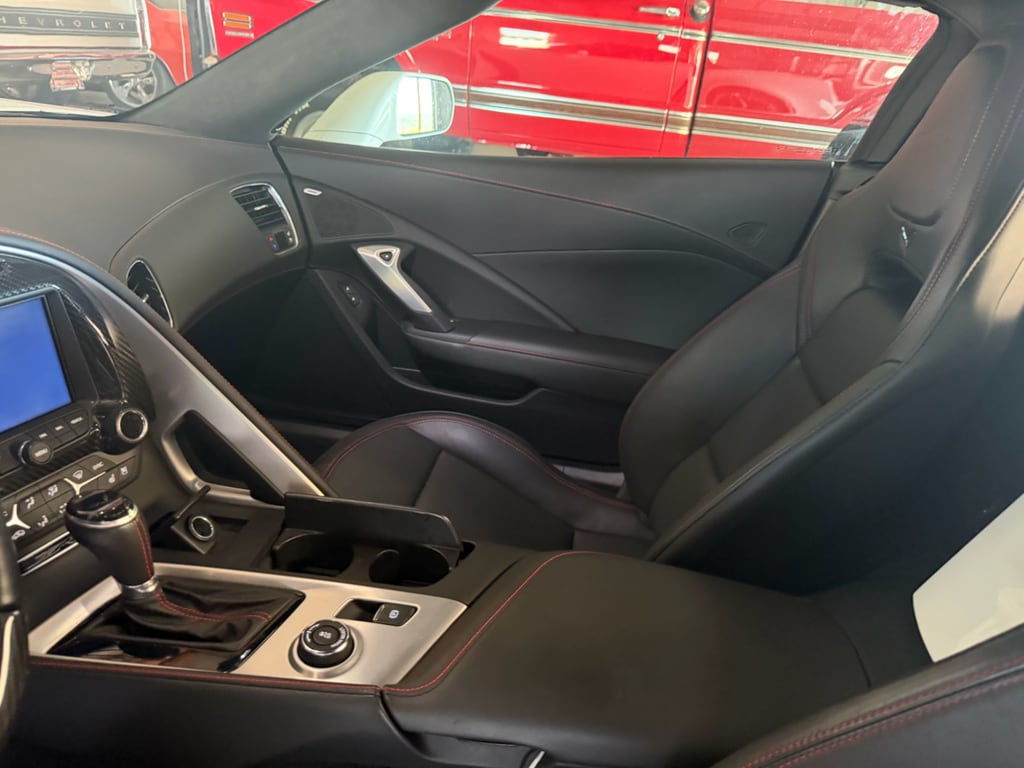 2019 Chevrolet Corvette 3ZR - Photo 12