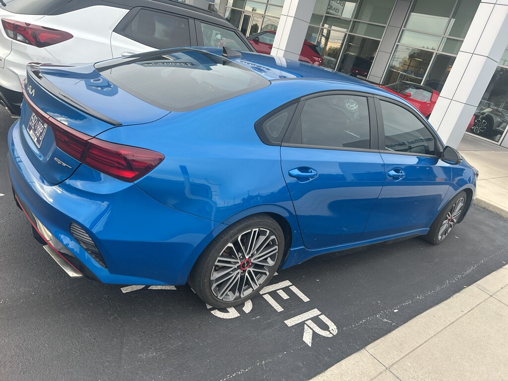 2023 Kia Forte GT photo 2