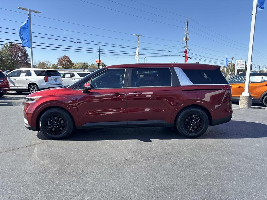 Used 2024 Kia Carnival LX Passenger Van