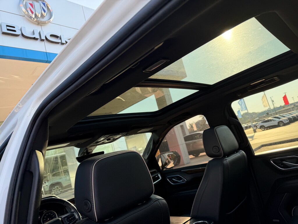 2021 Chevrolet Suburban Premier photo 4