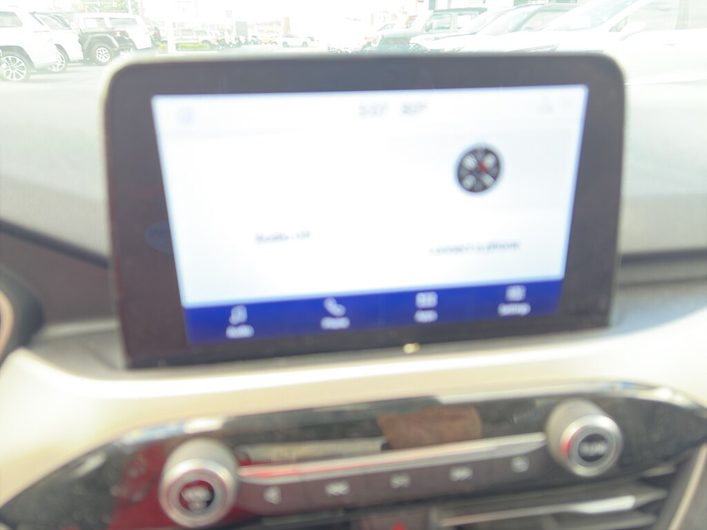 2021 Ford Escape SE photo 2