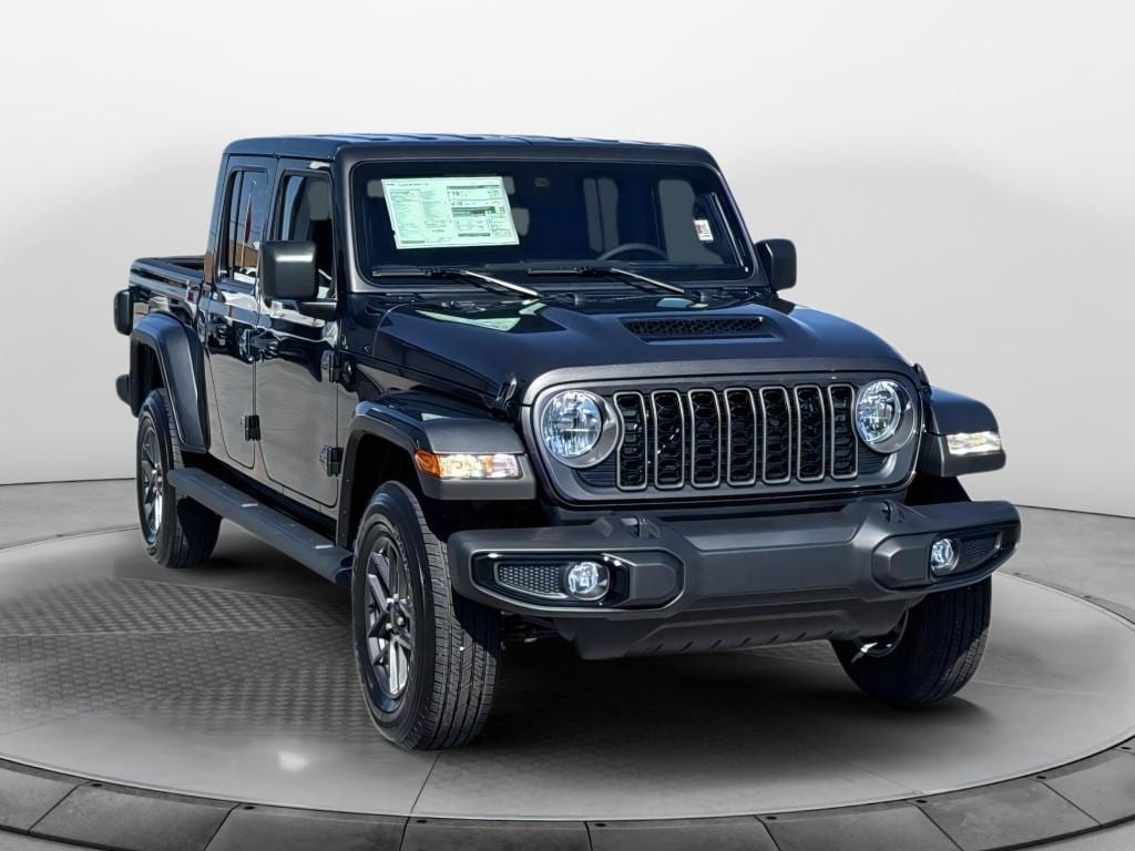 2025 Jeep Gladiator Sport S's photo