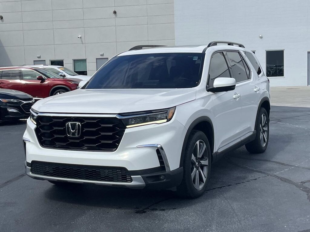 Used 2024 Honda Pilot Elite SUV