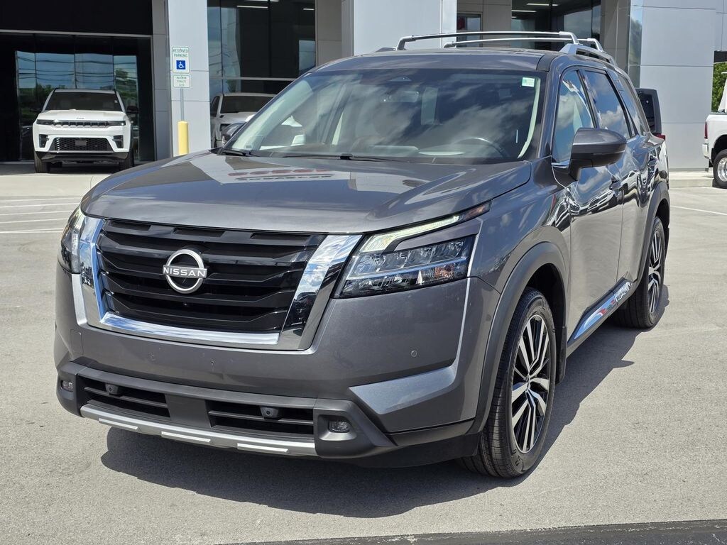 Used 2023 Nissan Pathfinder Platinum SUV
