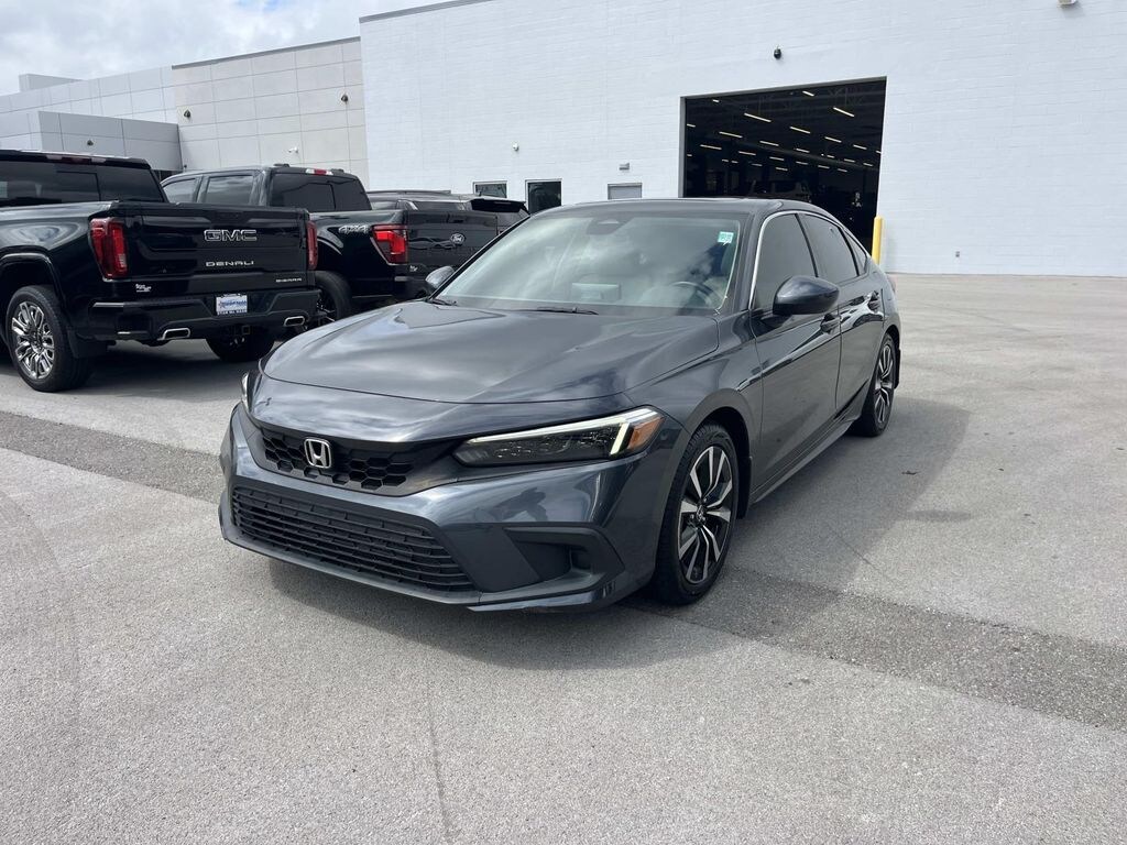 Used 2022 Honda Civic EX-L Hatchback