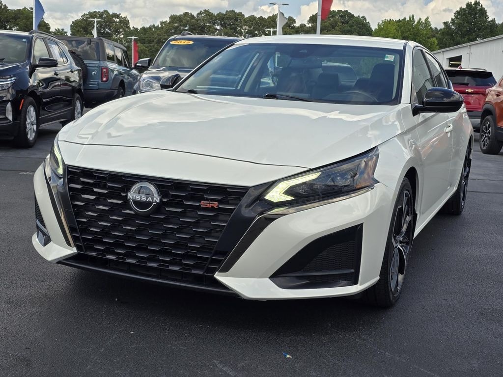 Used 2023 Nissan Altima 2.5 SR Sedan