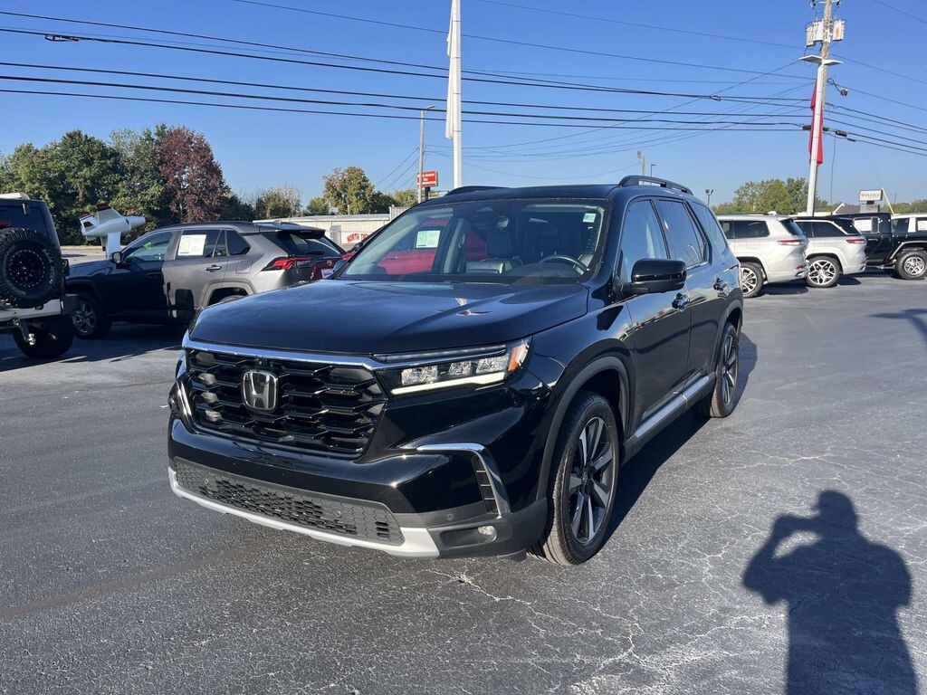 Used 2023 Honda Pilot Elite SUV