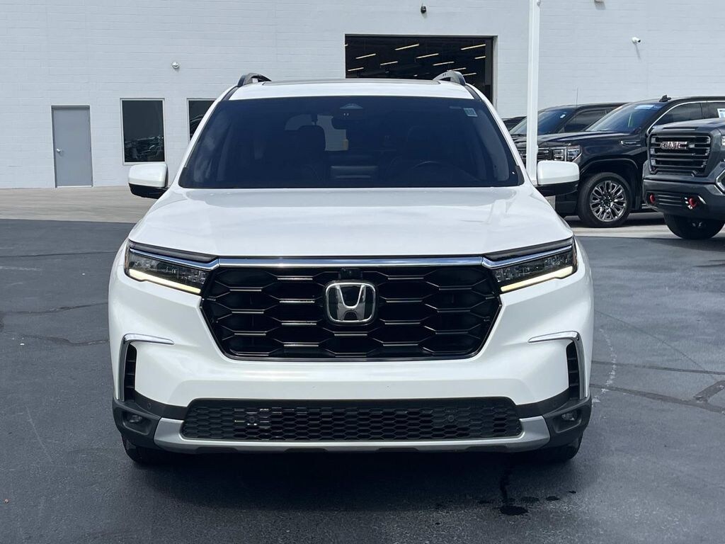 Used 2024 Honda Pilot Elite SUV