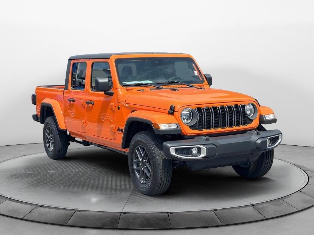 2025 Jeep Gladiator Sport S's photo