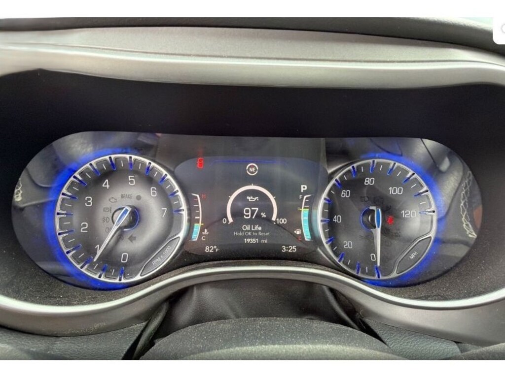 Used 2025 Chrysler Pacifica Select Van Passenger Van