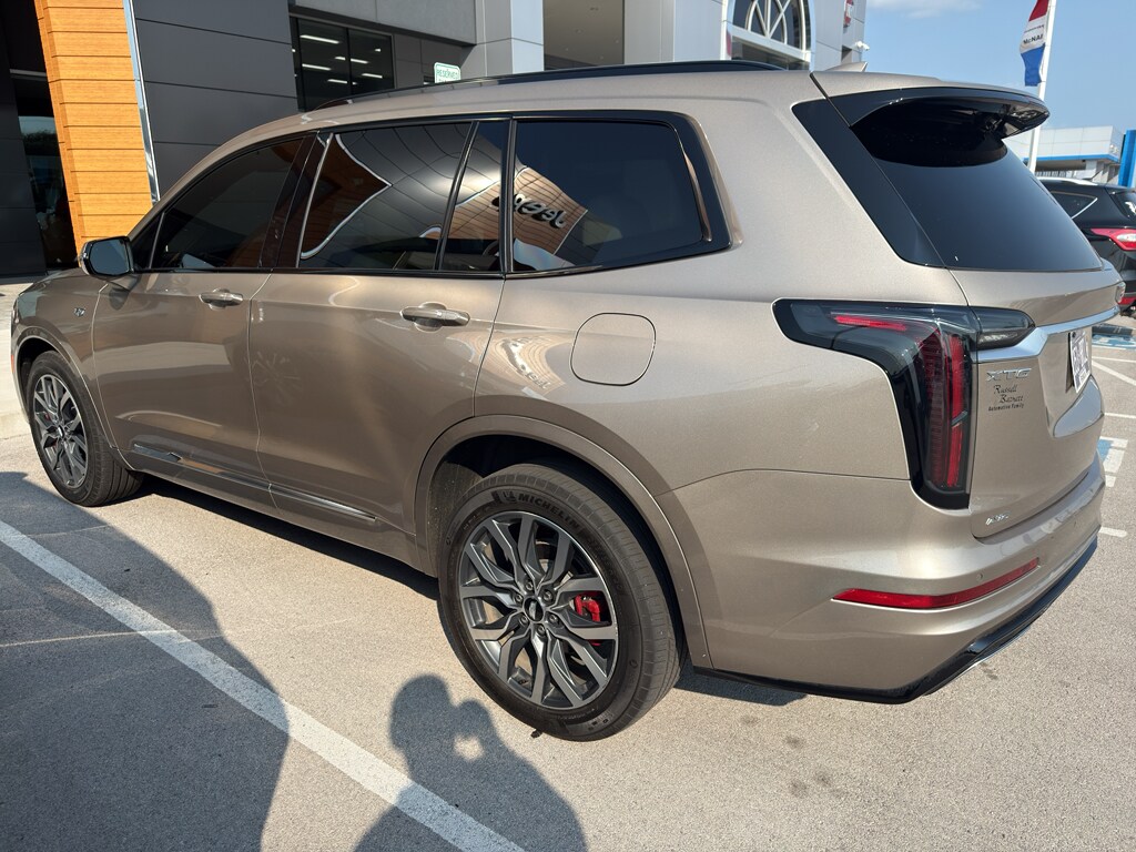 Used 2023 CADILLAC XT6 Sport SUV