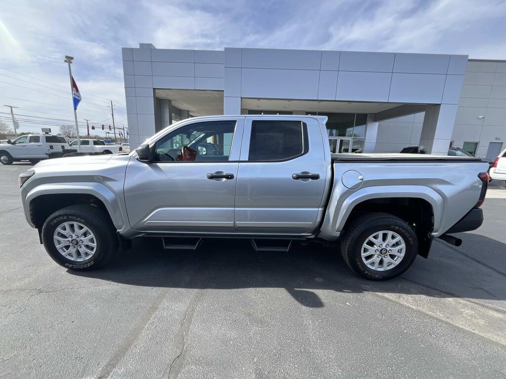 Used 2024 Toyota Tacoma SR Truck Double Cab
