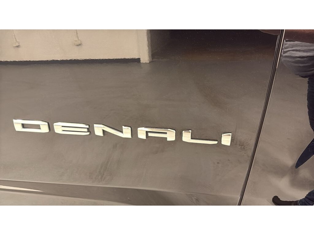 Used 2023 GMC Yukon Denali Reserve Package 6.2L 1 Owner 4x4 SUV