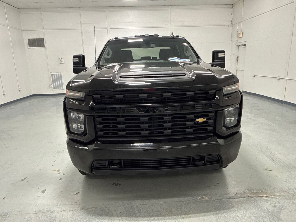 Used 2020 Chevrolet Silverado Custom Crew Cab   6.6L Gas 4x4 Crew Cab