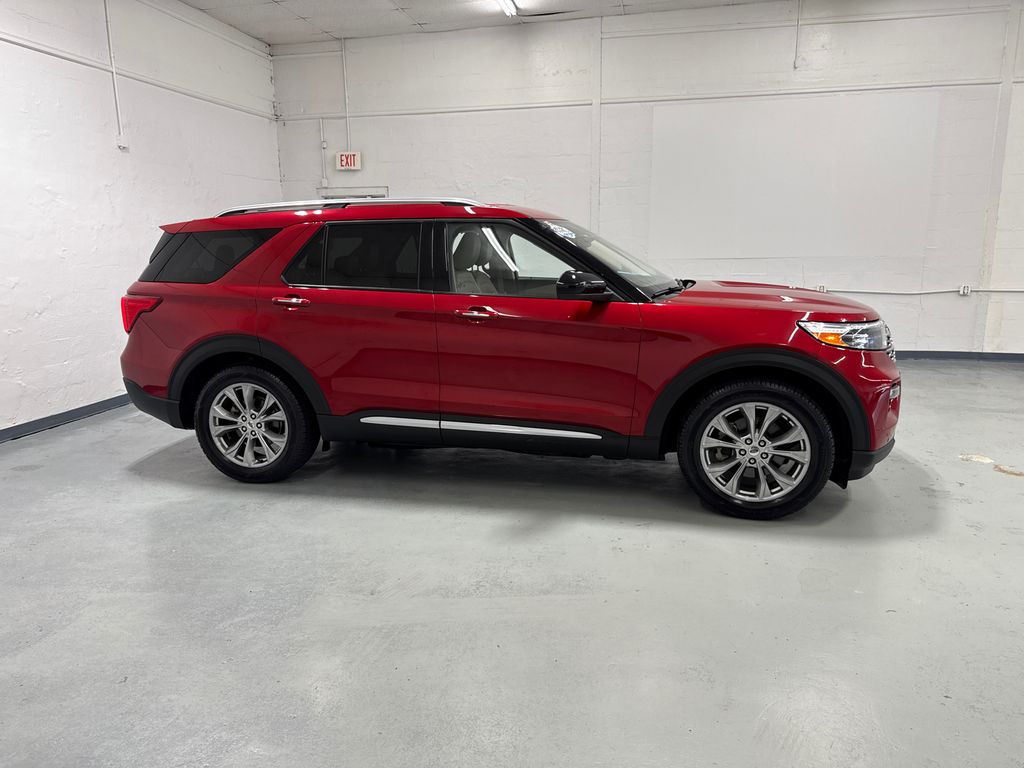 2024 Ford Explorer Limited photo 2