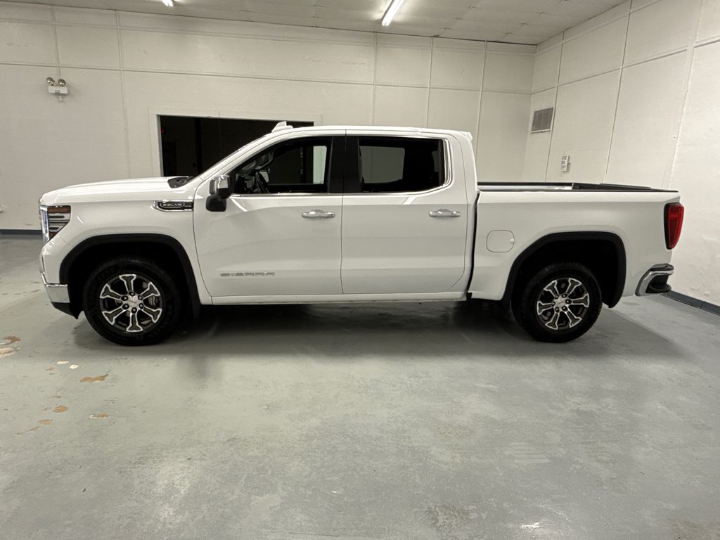 2024 Gmc Sierra 1500 SLT photo 4
