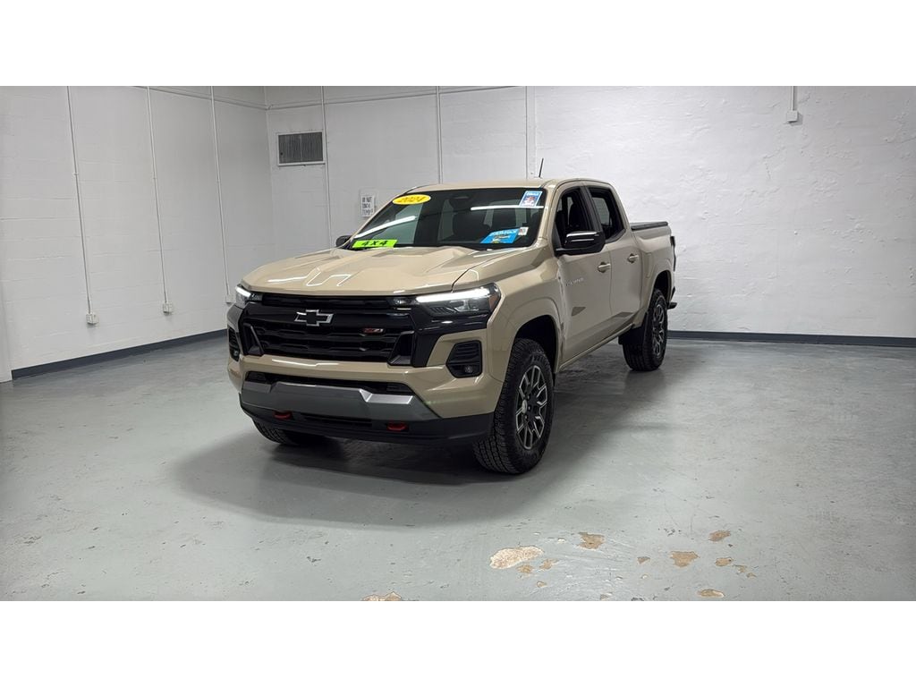Used 2024 Chevrolet Colorado 4WD Z71 Color Combo!! Crew Cab